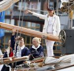 Amsterdam 21 augustus 2025
Prinses Beatrix op de groene Draeck tijdens de tweede dag van Sail . Aanwezig oa Prinses Mabel met dochters Luana en Zaria . Ook aanwezig prins Cazimir en prinses Carolina de Bourbon de Parma met haar kinderen Alaia en Xavier .
Ook de moeder van Prinses Mabel was aanwezig .