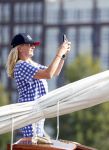 Amsterdam 20 augustus 2025
Koning Willem Alexander Prinses Mabel en (prinses Luana ) Gravin Luana op de groene Draeck tijdens de eerste dag van Sail Amsterdam . Er vaart ongelofelijk veel beveiliging Politie in boten op jet skis en een speciaal beveiligingsteam van de Marechaussee BSB ( Brigade Speciale Beveiligingsopdrachten ) mee met de groene Draeck