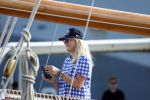 Amsterdam 20 augustus 2025
Koning Willem Alexander Prinses Mabel en (prinses Luana ) Gravin Luana op de groene Draeck tijdens de eerste dag van Sail Amsterdam . Er vaart ongelofelijk veel beveiliging Politie in boten op jet skis en een speciaal beveiligingsteam van de Marechaussee BSB ( Brigade Speciale Beveiligingsopdrachten ) mee met de groene Draeck