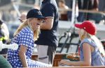 Amsterdam 20 augustus 2025
Koning Willem Alexander Prinses Mabel en (prinses Luana ) Gravin Luana op de groene Draeck tijdens de eerste dag van Sail Amsterdam . Er vaart ongelofelijk veel beveiliging Politie in boten op jet skis en een speciaal beveiligingsteam van de Marechaussee BSB ( Brigade Speciale Beveiligingsopdrachten ) mee met de groene Draeck