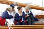 Amsterdam 21 augustus 2025
Prinses Beatrix op de groene Draeck tijdens de tweede dag van Sail . Aanwezig oa Prinses Mabel met dochters Luana en Zaria . Ook aanwezig prins Cazimir en prinses Carolina de Bourbon de Parma met haar kinderen Alaia en Xavier .
Ook de moeder van Prinses Mabel was aanwezig .