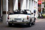 Abcoude 8 augustus 2025
Richard Kemper en zijn vrouw samen in hun MG Cabrio van 1975