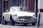 Abcoude 8 augustus 2025
Richard Kemper en zijn vrouw samen in hun MG Cabrio van 1975