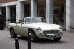 Abcoude 8 augustus 2025
Richard Kemper en zijn vrouw samen in hun MG Cabrio van 1975