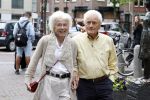 Amsterdam 7 augustus 2025
Herdenkingsdienst Derk Sauer in de westerkerk . Sonja Barend en haar man Abel Cahen