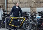 Amsterdam 5 augustus 2025
Wim Beelen op zijn Fatbike bij het conservatorium Hotel