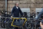 Amsterdam 5 augustus 2025
Wim Beelen op zijn Fatbike bij het conservatorium Hotel