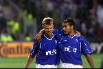 Eindhoven 29 September1999
Arthur Numan en Giovanni van Bronckhorst na de 0-1
overwinning op PSV.