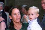Hummelo 11 september 1999
Trouwen Elisabeth Fabius
Brigitte Klijnstra met zoontje