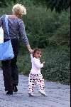 Amstelveen
16 September 999
Estelle Gullit met haar moeder en dochtrtje