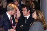 Amsterdam 17 September 1999
Uitreiking boek over 100 jaar Top-sport met o.a. Prins Willem Alexander hier in gesprek met Wim v Hanegem met vrouw