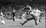 Frank Arnesen in dienst als voetballer bij PSV
PSV-AJAX kompetite 1987/1988, eindstand 4-2
Op de foto een doelpunt van Frank Arnesen.
Frank Rijkaard komt te laat
30 Augustus 1987