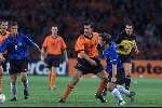 Eindhoven 5 september
Nederland-Estland
Ruud v Nistelrooy in duel met Marko Kristal