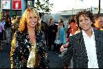 Amsterdam 2 september 2002
Premiere Oesters van Namkee in Pathe Arena
Linda de Mol met vriend Xander Vahle