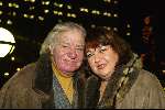 Rotterdam 8 december 2003
Emma kinder ziekenhuis kerstboom.
Aad v Toor met vrouw.