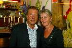 Amsterdam 22 september 2003
Premiere in de wolken met Johnny Kraaykamp jr en laus steenbeeke in het nieuwe de la mar theater
Bill v Dijk met vrouw