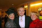 Scheveningen 8 december 2003
Feestje Holland Casino in circustheater.
Vivian Boelen met Christian Looman en Annemarie v Helden