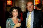 Amsterdam 23 september 2003
Premiere Rosenstrasse in tushinski
Dieuwertje Blok met een glaasje wijn en man Peter