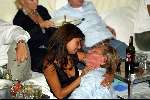 Amsterdam 11 september 2003
Jort Kelder en Georgina Verbaan in de supper club kussend