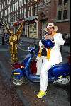 Amsterdam 4 september 2003
Henk Schiffmacher op scooter