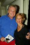 Amsterdam 7 september 2003
Presentatie boek herman brood van bart chabot in madame tussaud
Henny Huisman met vrouw  Joke