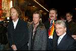 Amsterdam 2 december 2003
Premiere West Side Story in Carre. Jacques d Ancona en Henk Krol met vriend
