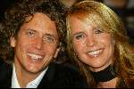 Hilversum 25 september 2003
Uitreiking van de gouden beelden in studio 21
Linda de Mol en Sander