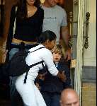 Amsterdam 23 september 2003
De vriendin van Mick Jagger  Lucinde morad en haar zoontje lucas