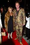 Amsterdam 2 december 2003
Premiere West Side Story in Carre.  Vera Mann met een vriend