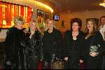 Scheveningen 8 december 2003
Feestje Holland Casino in circustheater.
Yvonne Dubbelboer met moeder en vriendinnen