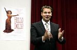 Amsterdam 22 september 2004
Presentatie Hello Dolly . Albert Verlinden
Peter Smulders bv