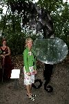 Drunen 13 september 2004
Anky v Grunsven wordt geridderd tot Barones van Land v Ooit. 
Anky zwanger