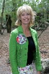 Drunen 13 september 2004
Anky v Grunsven wordt geridderd tot Barones van Land v Ooit. 
Anky zwanger