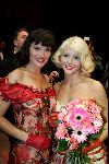 Rotterdam 19 september 2004
Premiere Crazy for You in het nieuwe Luxor.
Chantal Janzen en Anouk v Nes