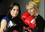 Amstelveen 23 september 2004
Presentatie boksers bekende nederlanders bij Special Sports. 
Heleen v Rooyen en Ellemieke Vermolen