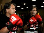 Amstelveen 23 september 2004
Presentatie boksers bekende nederlanders bij Special Sports.   
Emile Ratelband