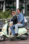 Amsterdam 11 september 2004
Gallyon v Vessem met vriend en hond op scooter