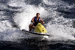 Frankrijk 17 juli 2004
Gerard Joling op jetski.