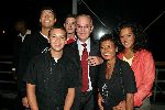 Scheveningen 13 september 2004
Premiere Cool in pathe scheveningen.
Gerrit Zalm met vrouw en kinderen