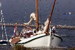 Muiden 4 september 2004
Koningin Beatrix varen met Mabel Wisse Smit Prins Friso Prins Constantijn  Prinses Laurentien Prinses Eloise en Prins Claus Cazimir Groene Draeck