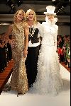 Monaco 10 september 2004
Modeshow Monique Collignon in Grimaldi. 
Monique Collignon met Inge de Bruijn