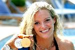 Monaco 10 september 2004
Inge de Bruijn in Monaco met olympische medailles.