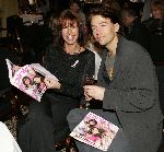 Amsterdam 22 september 2004
Presentatie Pink Ribbon in Amstel Hotel.
Isa Hoes en Antonie Kamerling