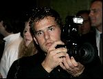 Amsterdam 21 september 2004
Presentatie wijnen Gordon in hotel Blakes.
Jacob Rozelaar met digitale camera