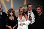 Utrecht 24 september 2004
Premiere Alice in glamourland
Linda de Mol met Chris Tates Joan Collins