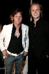 Utrecht 24 september 2004
Premiere Alice in glamourland.
Johnny de  Mol met zoon Toni Berk