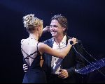 Hilversum 30 september 2004
Uitreiking Gouden beelden in studio 21
 Johnny de Mol met Chantal Janzen