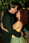 Scheveningen 13 september 2004
Premiere Cool in pathe scheveningen.
Katja Schuurman met Thijs Romer kussend