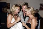 Utrecht 24 september 2004
Premiere Alice in glamourland.
Linda de Mol met  Monique v d Ven en harm edens