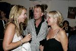 Utrecht 24 september 2004
Premiere Alice in glamourland.
Linda de Mol met  Monique v d Ven en harm edens